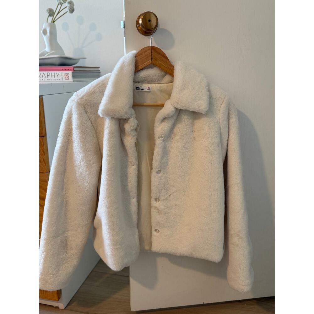 EPIC THREADS Cream Faux Fur Jacket 🤍 Teddy Coat Soft Plush Winter Layer